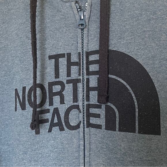 The North Face men’s Blue Zip-Up Hoodie front logo size medium - Picture 3 of 7